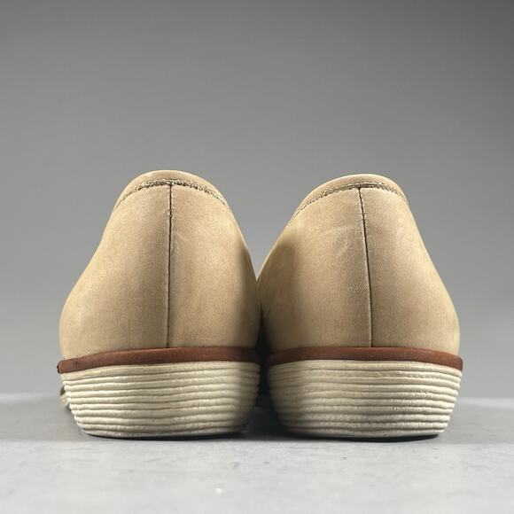 Salvatore Ferragamo Boutique Womens 7.5 AA Beige Slip On Penny Loafer Dress Shoe - Picture 3 of 9